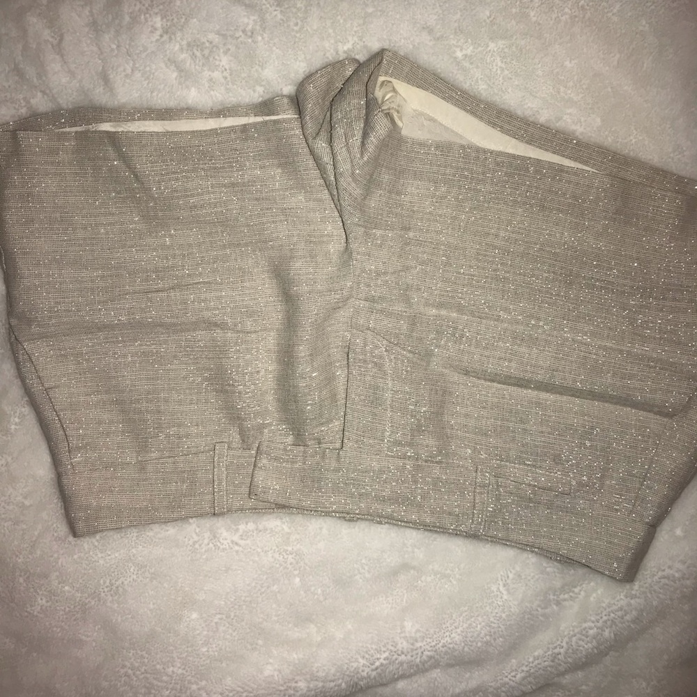 Shorts, slight sparkle on tan short